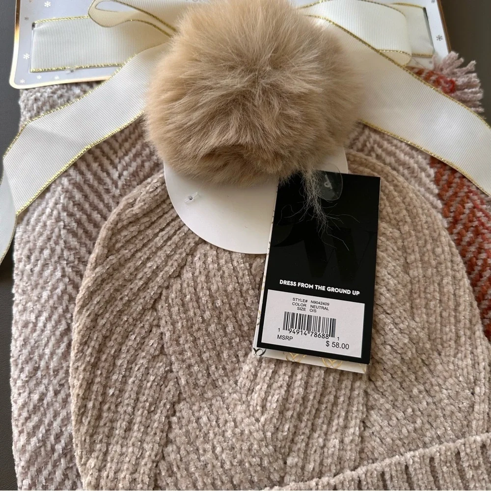 Nine West elegant beanie
